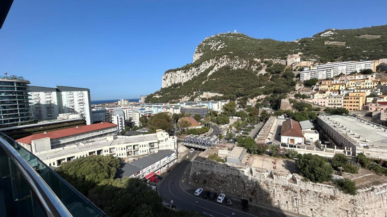 Ocean Village Luxury 2 Bed 2 Bath Apartment - Amazing Views - Pools And Jacuzzis Gibraltar Exterior foto